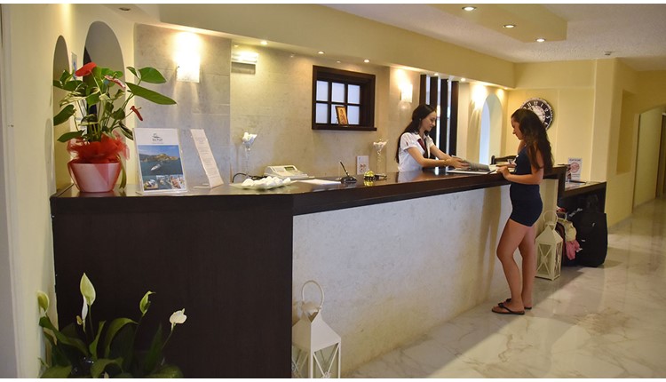 Ocean Heights View Hotel - NR, Крит